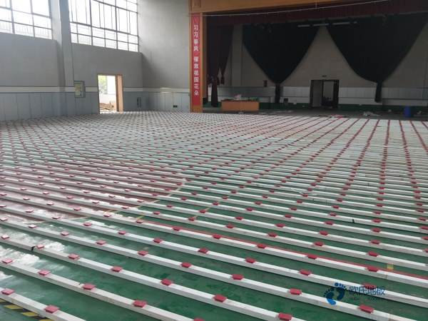松木體育場(chǎng)館地板怎樣保養(yǎng)
