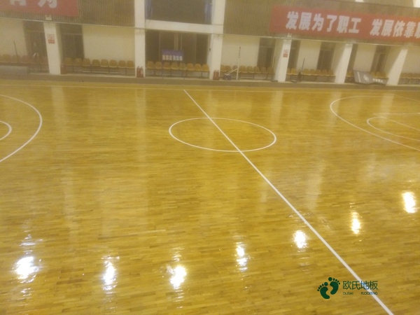 雙龍骨籃球體育木地板環保嗎