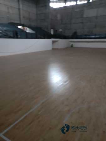 那里有運動場館木地板廠家報價