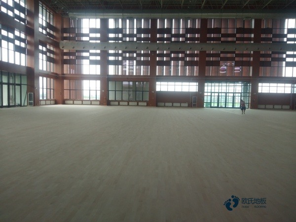 學校運動體育地板施工步驟