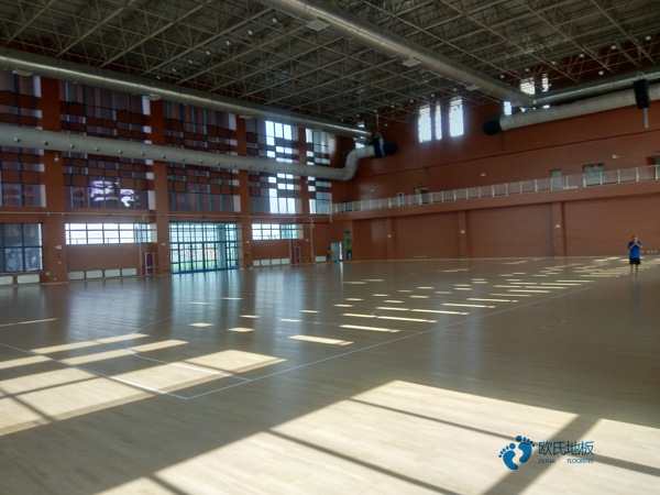 那有籃球木地板價(jià)格是多少