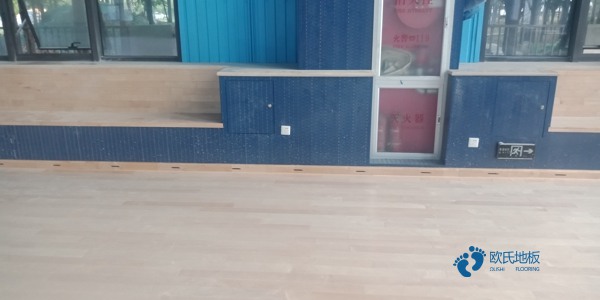 那有體育籃球木地板價格便宜