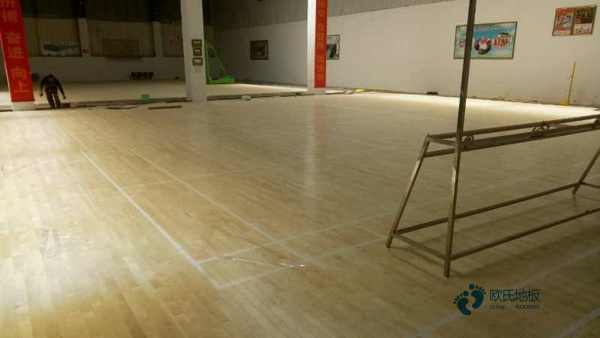 松木籃球體育地板施工費用