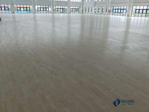 學(xué)校體育場館地板施工流程2